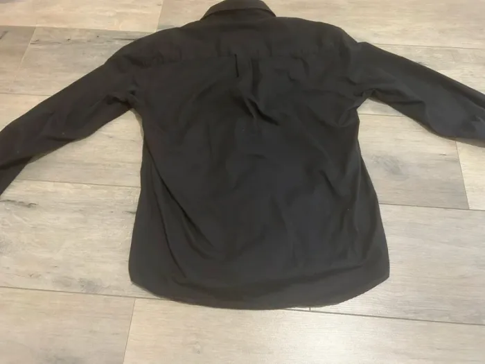 Chemise Sergio tacchini Taille M.bon etat - photo numéro 2