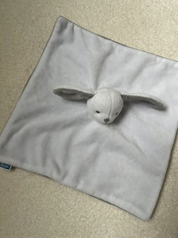 Doudou plat lapin Jacadi