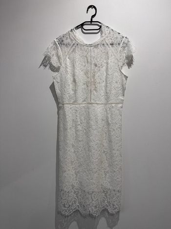 Robe blanche dentelle