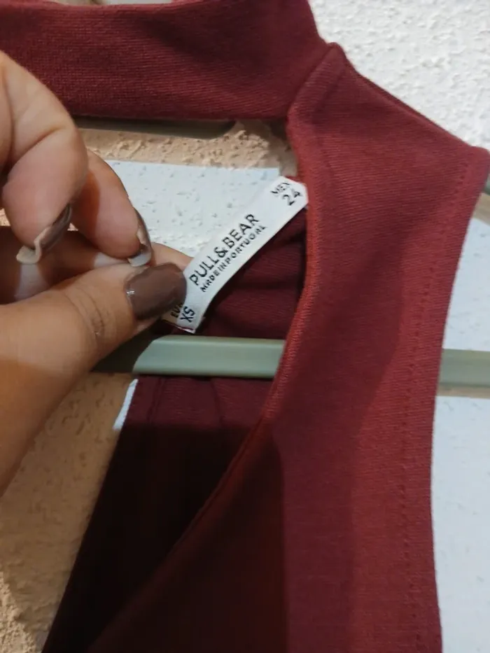 Robe bordeaux élastique " pull&bear" taille xs - photo numéro 3