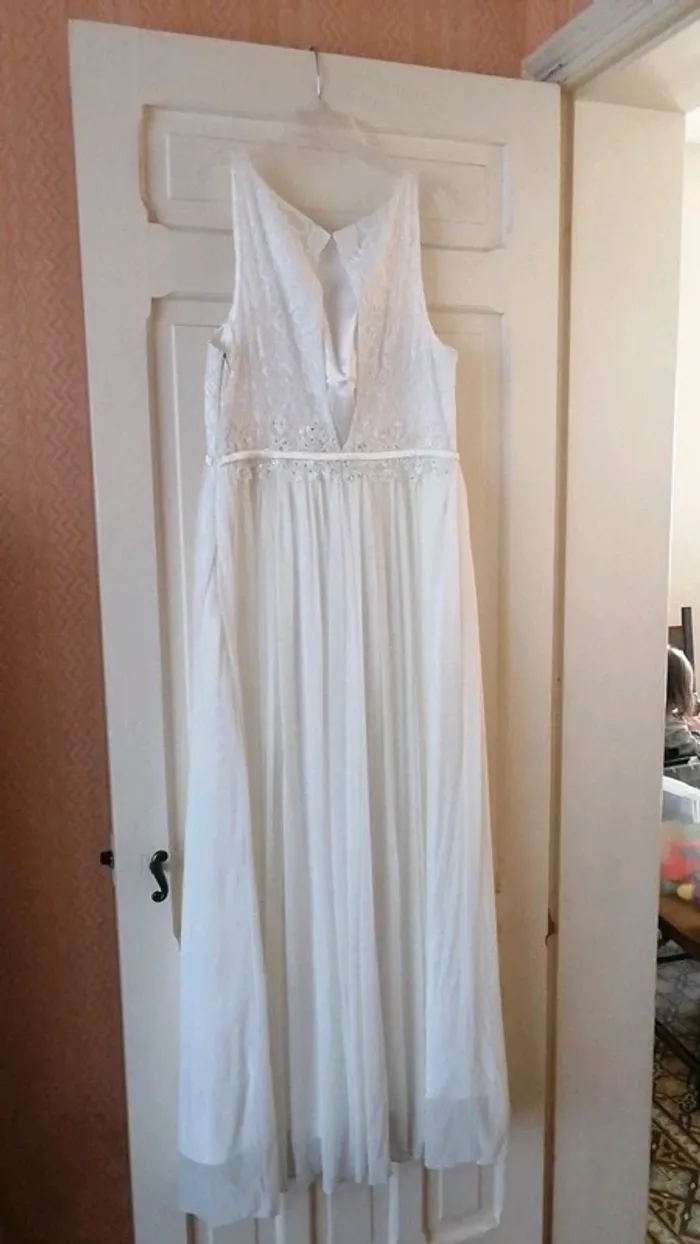 Robe de Mariée taille 44 - photo numéro 4
