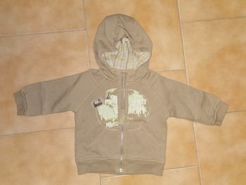 Gilet à capuche kaki 12mois