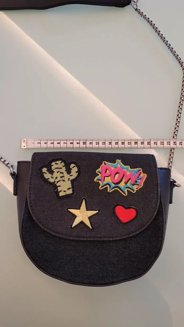 Sac bandoulière décoration cactus, étoile, cœur et "pow" - photo numéro 7