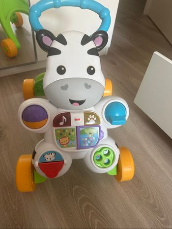 Trotteur lumineux et musical