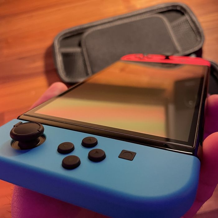 Nintendo OLED - photo numéro 4