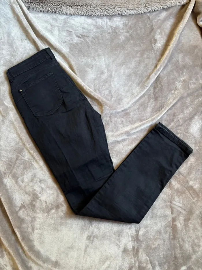Pantalon noir taille 38
