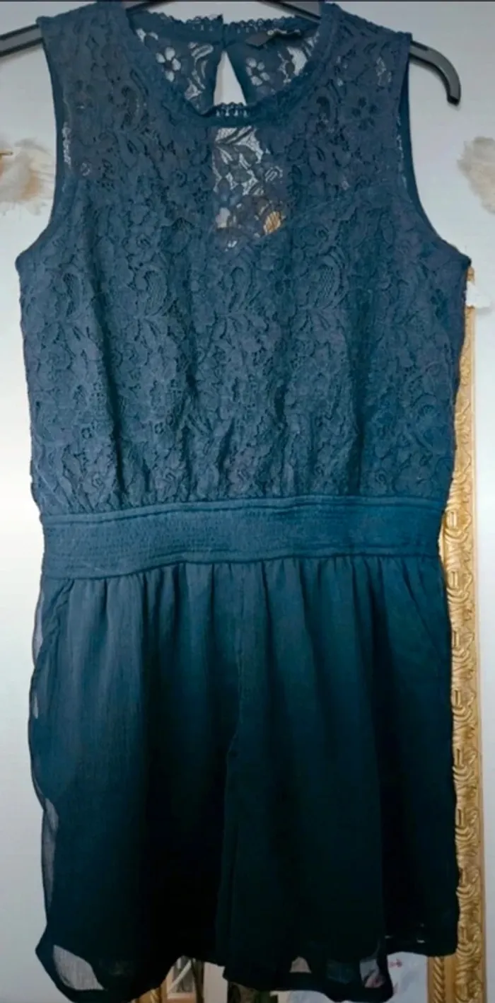 Combi short bleu marine dentelle Only Taille 38 Neuve - photo numéro 2
