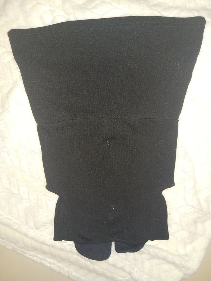 Robe noire - photo numéro 2