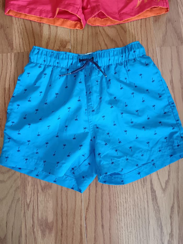 Lot 5 ans shorts de bain Vertbaudet etc - photo numéro 3
