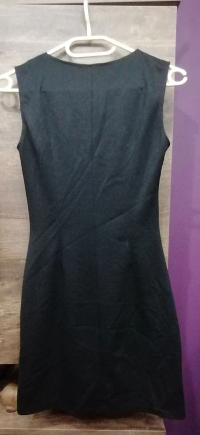 Robe sans manche - photo numéro 2