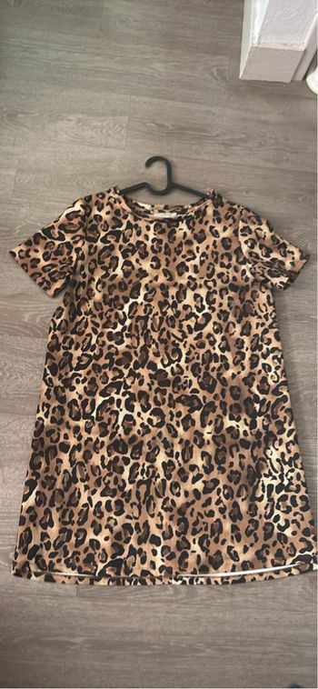Robe léopard courte Zara taille M