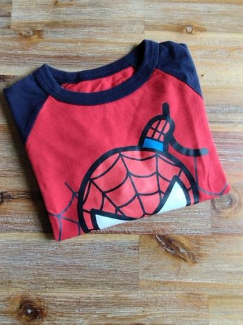 Tee shirt Gap spider Man taille 12 -18 mois
