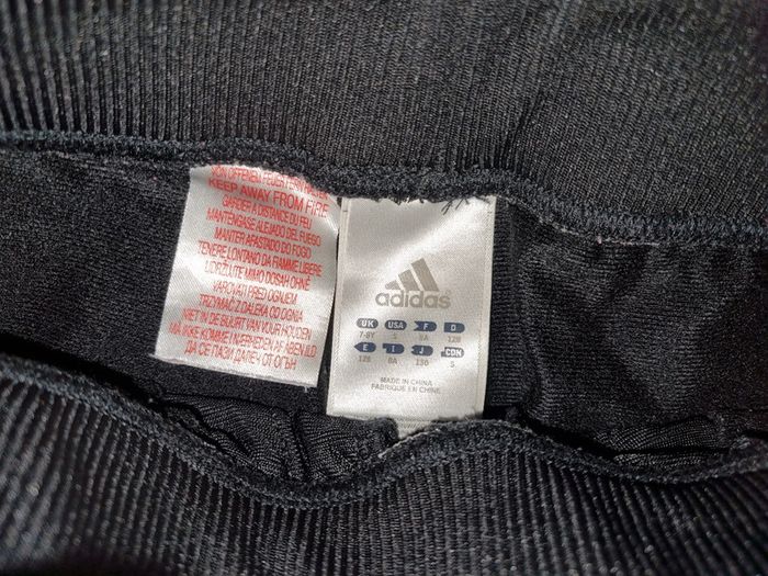 Jogging adidas 8ans - photo numéro 3