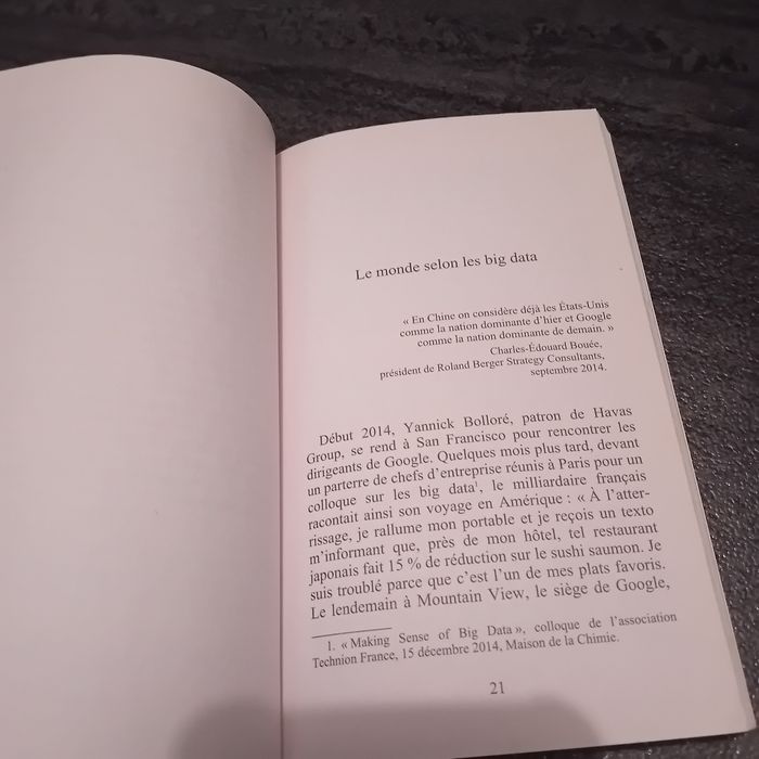 Livre NU - photo numéro 4