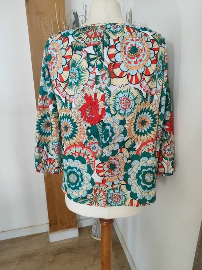 Blouse Fleurie bohème S neuve - photo numéro 4