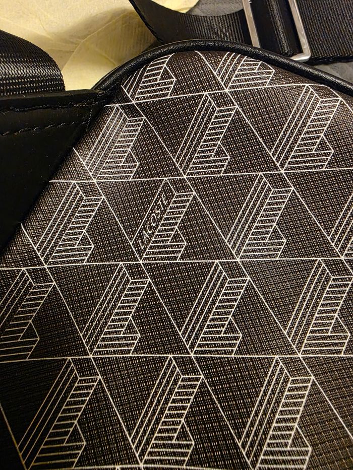 Sac à bandoulière Lacoste - photo numéro 9