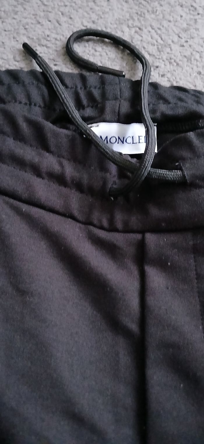 Short moncler - photo numéro 2