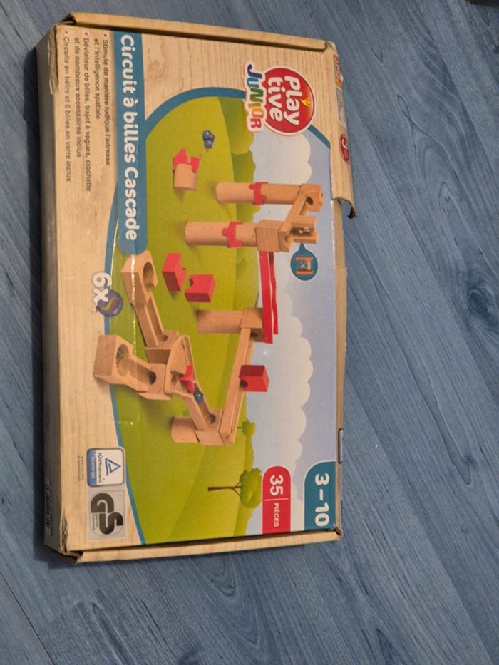 Circuit à billes en bois Cascade Playtive