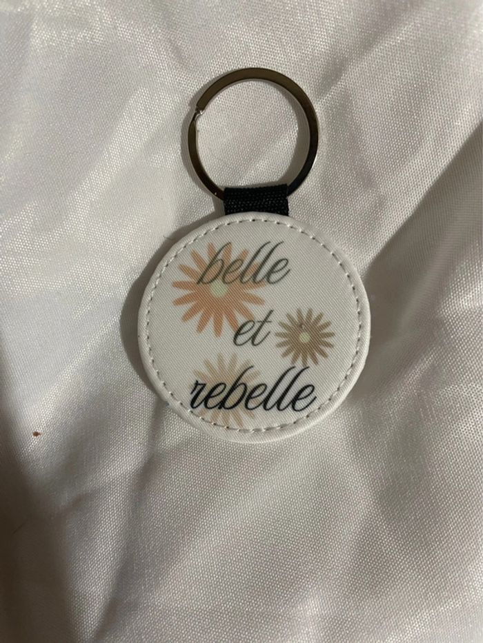 Porte clé blanc