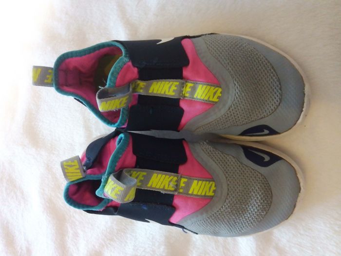 Nike fille 32 - photo numéro 2