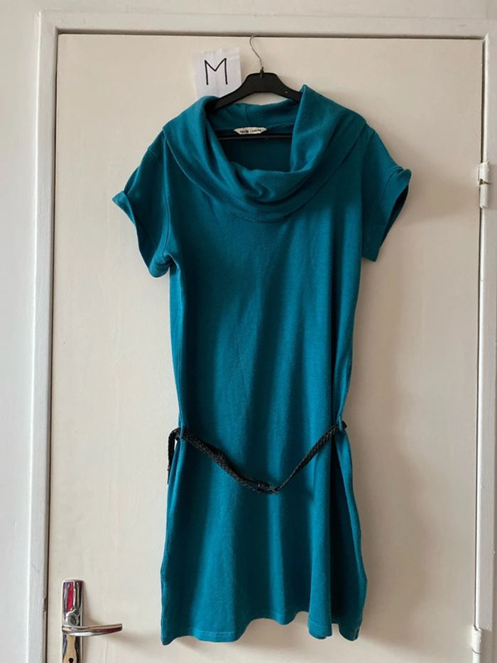 Robe pull verte M cache-cache