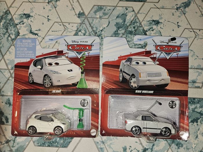 2 voitures cars Mattel neuves prix bas