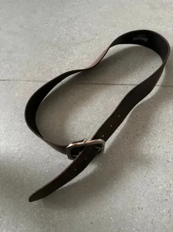 Ceinture marron Vanzetti by BGM, bon état mais quelques marques 95cm