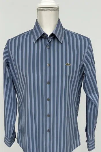 Petits prix :)  Chemise neuve