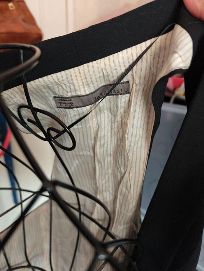 Blazer sans manches en noire Zara - photo numéro 3