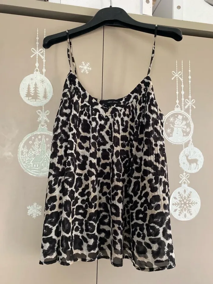 Top imprimé léopard (bleu noir beige)