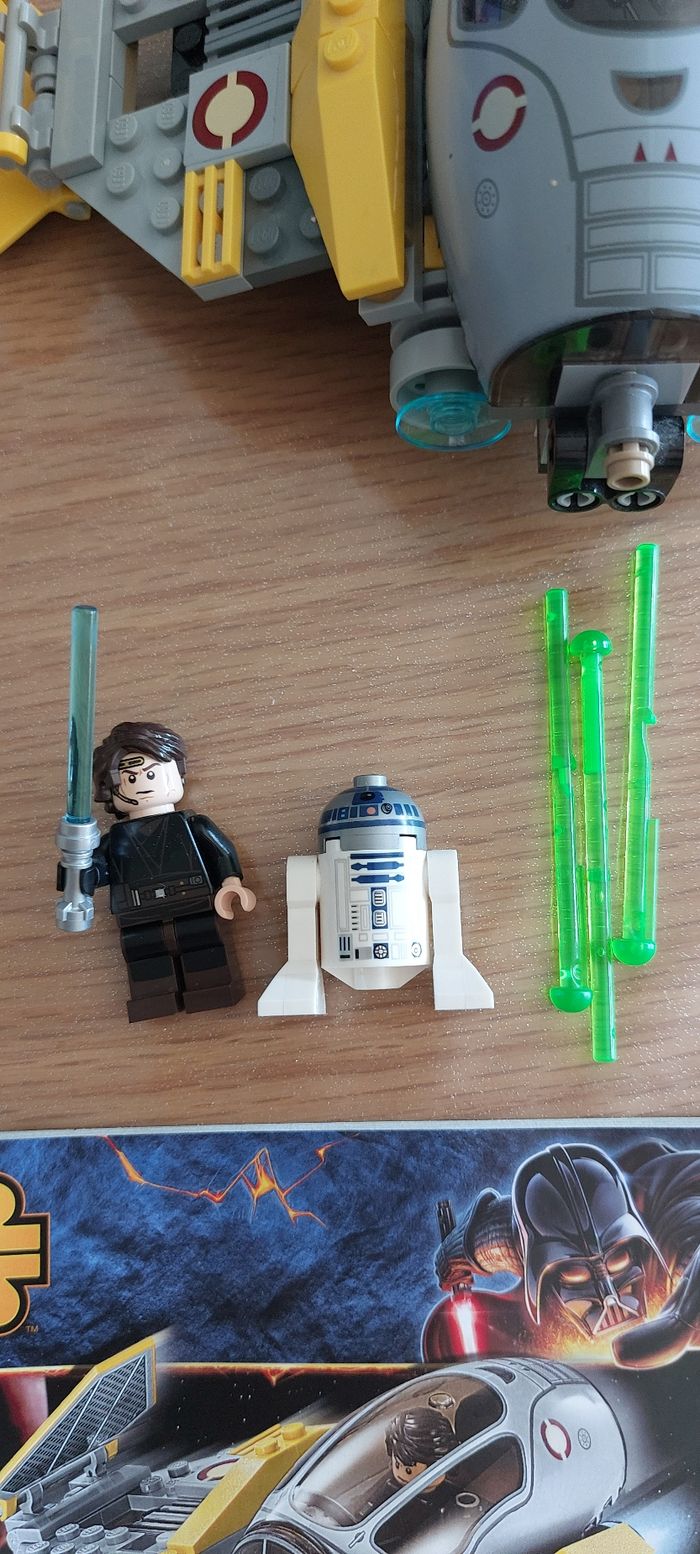 Vaisseau star wars l intercepteur jedi d anakin - photo numéro 8