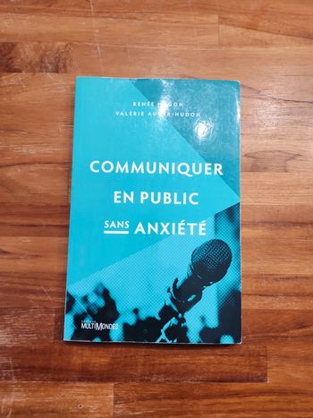 Livre : communiquer en public sans anxiété
