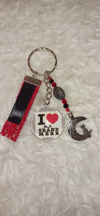 Porte clé mamie " J'aime ma grand mère "