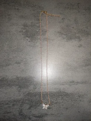 Collier papillon