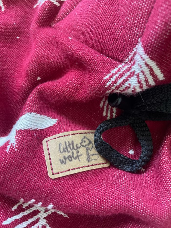 Portage Onbu Onbuhimo de couturière spécialisée Little Wolf taille grand toddler/preschool dans une écharpe de portage Roar Bordeaux Zen - photo numéro 7