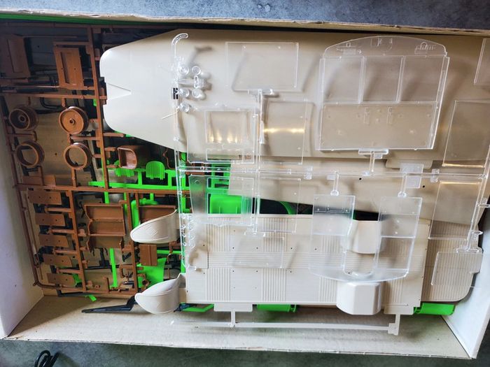 Vends bus Renault vintage au 1/24. - photo numéro 3