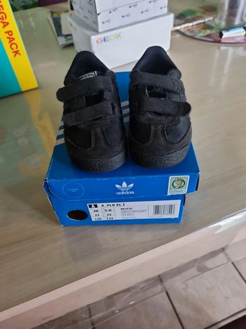 Basket adidas T22