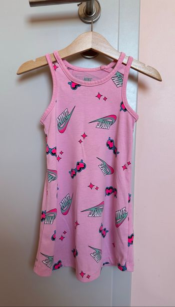 Robe Nike