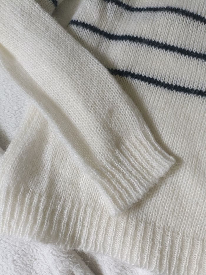 Pull rayé écru / beu marine  Etam taille S - photo numéro 4