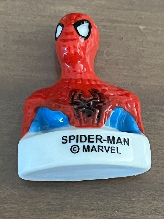 5 fèves Spiderman MARVEL - photo numéro 2