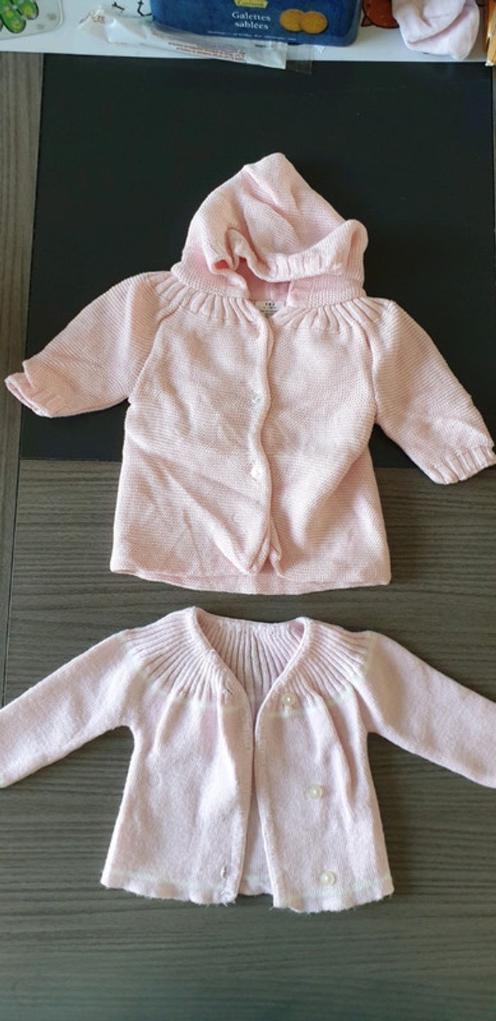2 Gilets de naissance 0/1mois