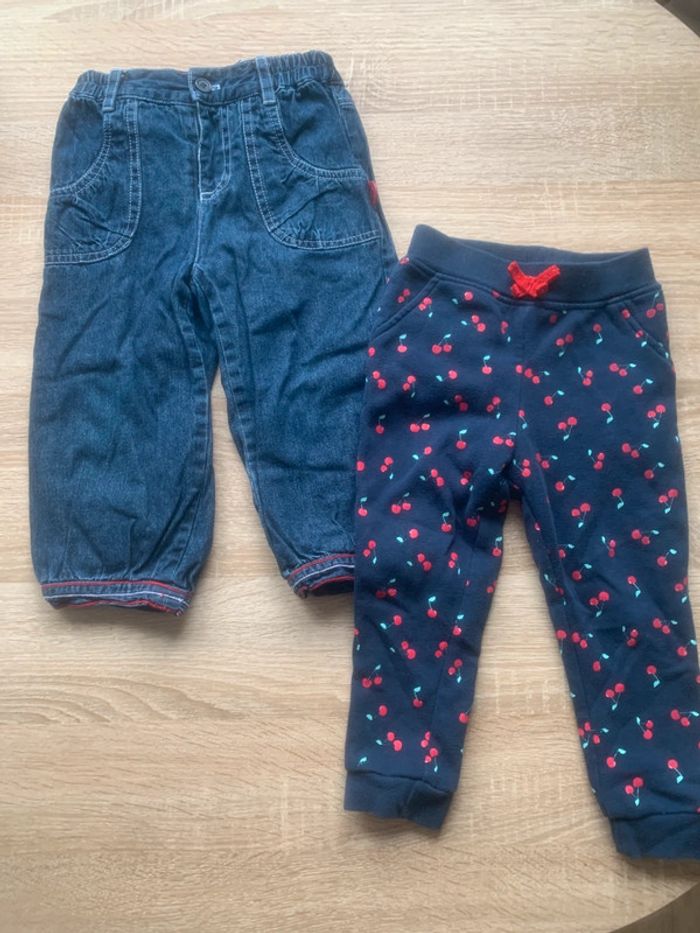 • Lot 2 pantalons ~ 24 mois/ 2 ans •