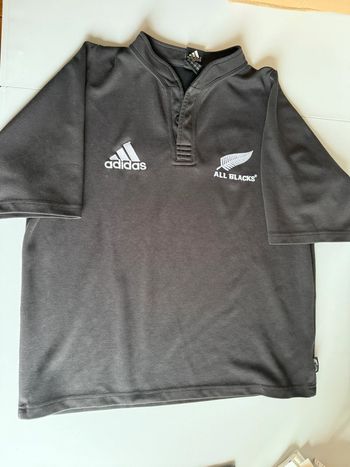 Maillot adidas all blacks en bon état noir