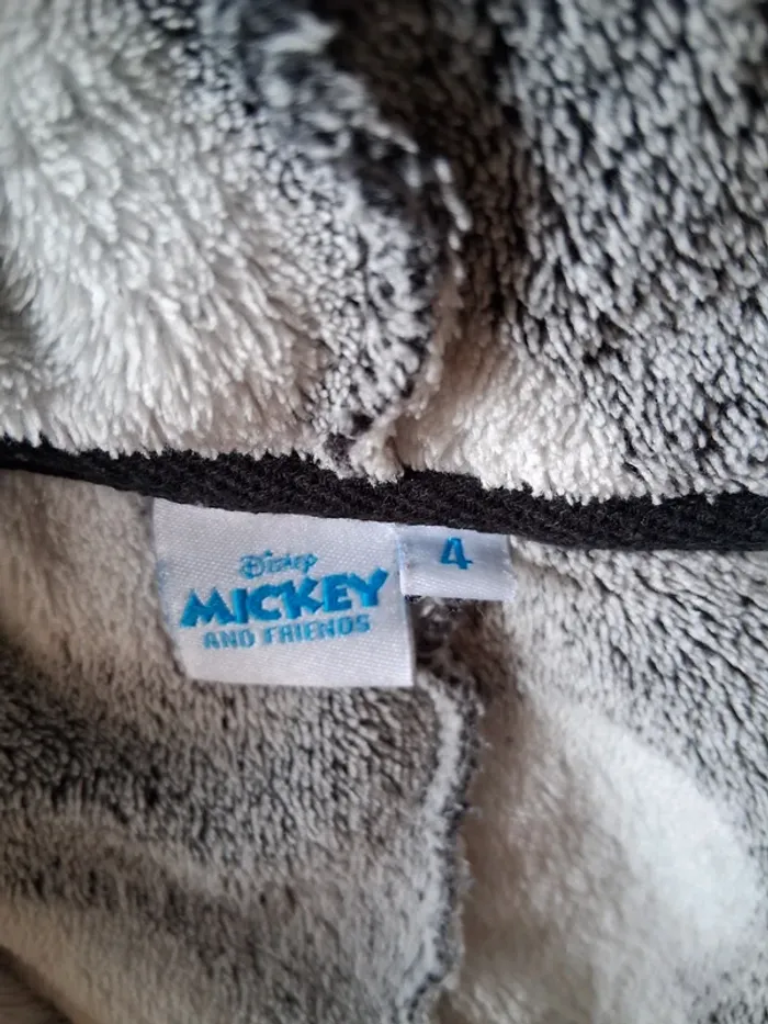 Piloupilou Mickey Disney taille 4 ans - photo numéro 4