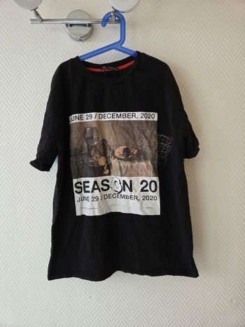 T-shirt manche courte imprimée avec une peinture