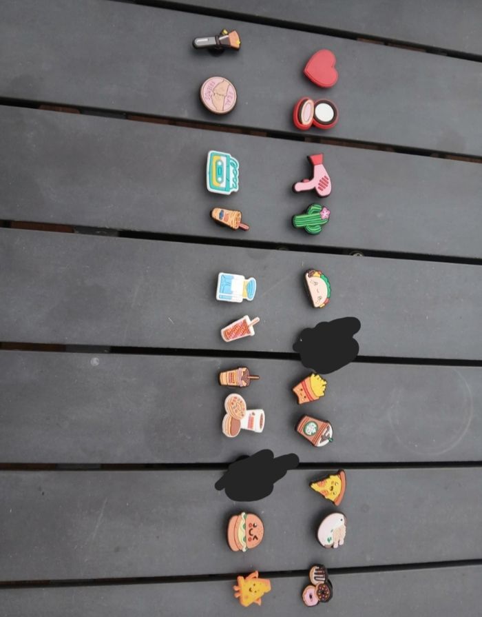 Pins crocs