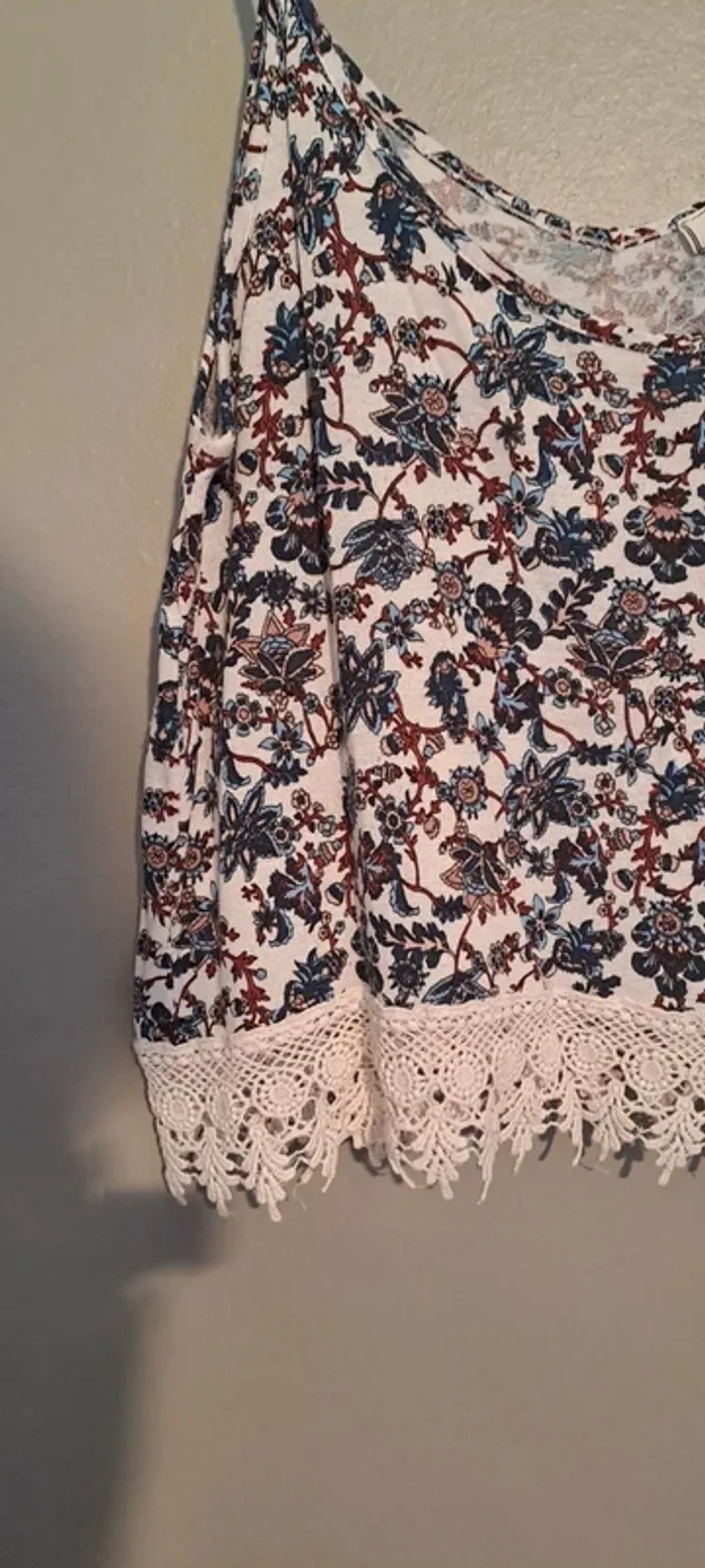 Débardeur femme tons bleu et blanc - Marque Pimkie - Taille 40 - Très bon état. - photo numéro 4