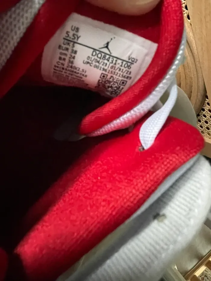 Jordan édition jumpmann taille 38 - photo numéro 7