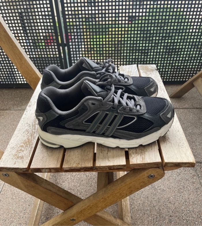 Baskets adidas - photo numéro 2