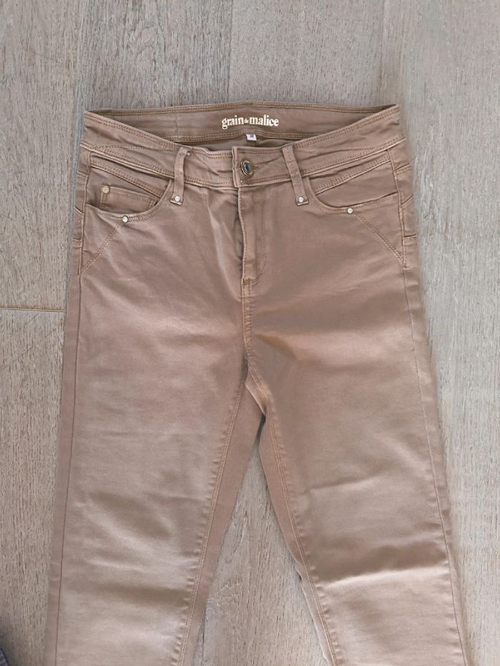 Jean femme taille 38 - photo numéro 2